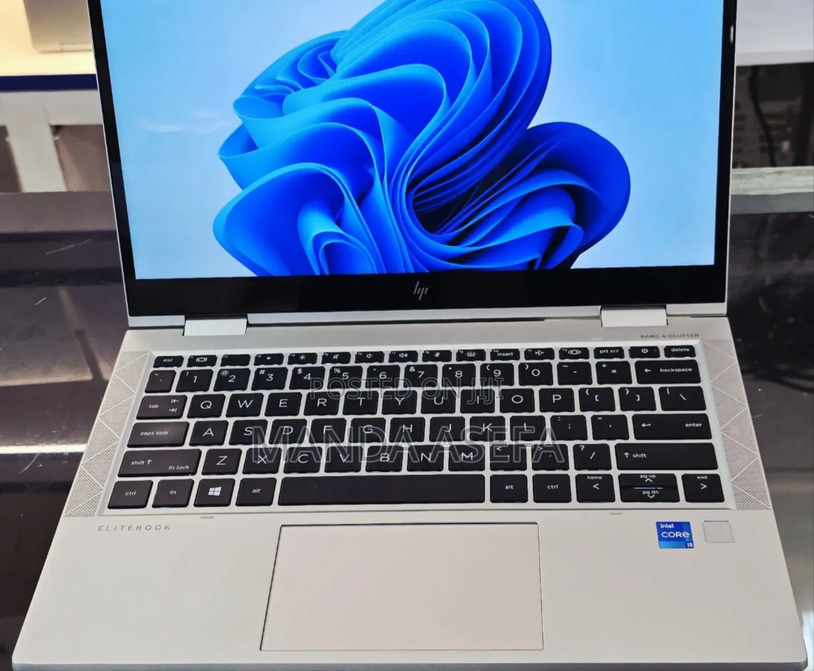 New Laptop HP EliteBook 840 G8 16GB Intel Core I7 SSD 512GB