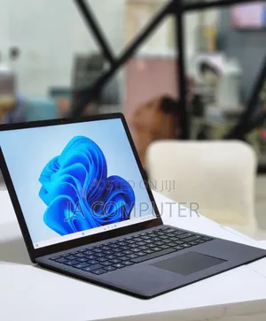 New Laptop Microsoft Surface 16GB Intel Core I7 SSD 512GB