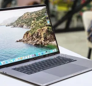 New Laptop Apple MacBook Pro 2019 32GB Intel Core I9 SSD 1T