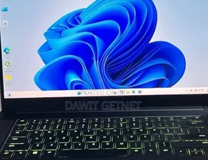 New Laptop Dell Inspiron 15 8GB Intel Core I5 SSD 1T