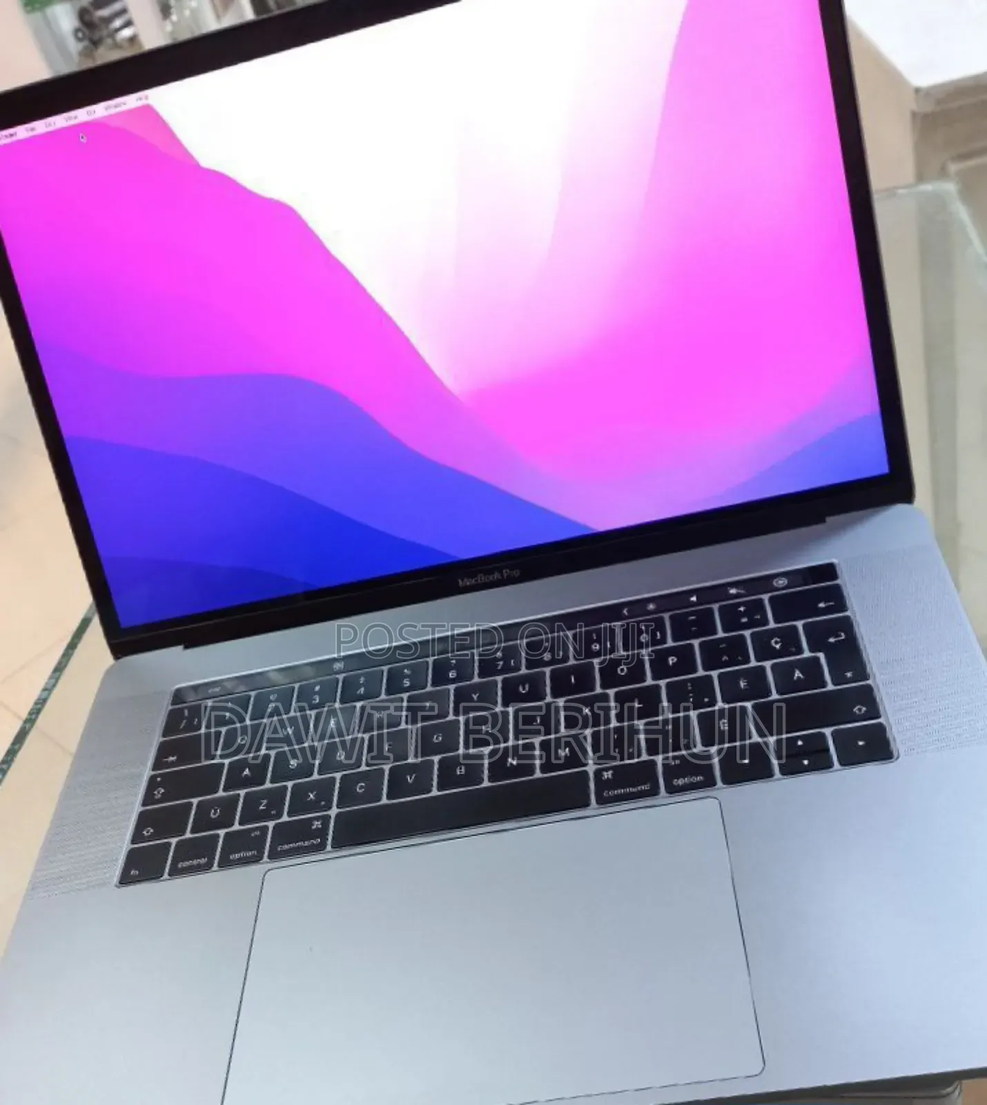 New Laptop Apple MacBook Pro 2016 16GB Intel Core I7 SSD 512GB