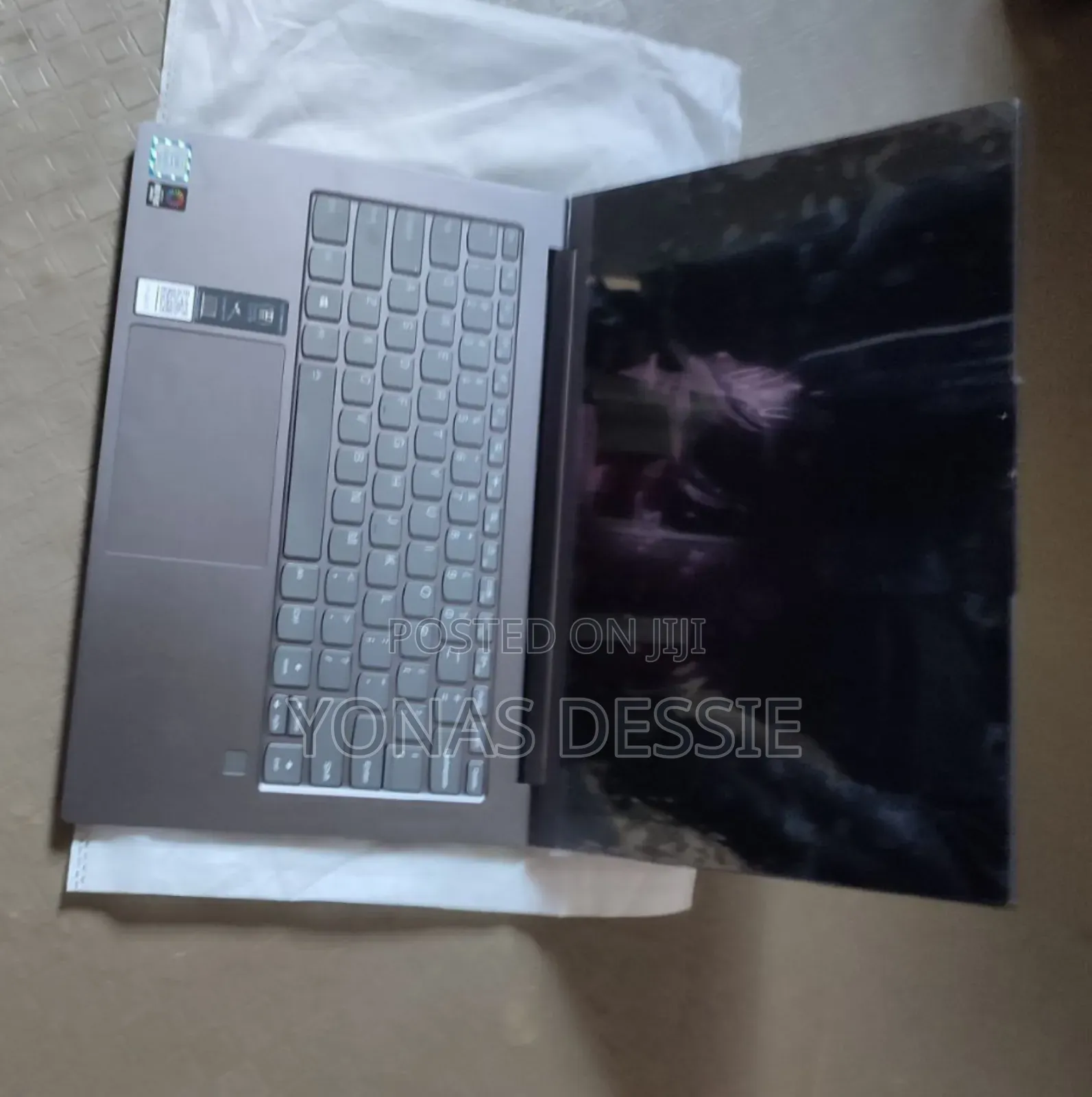 New Laptop Lenovo Yoga C740 16GB Intel Core i7 SSD 512GB