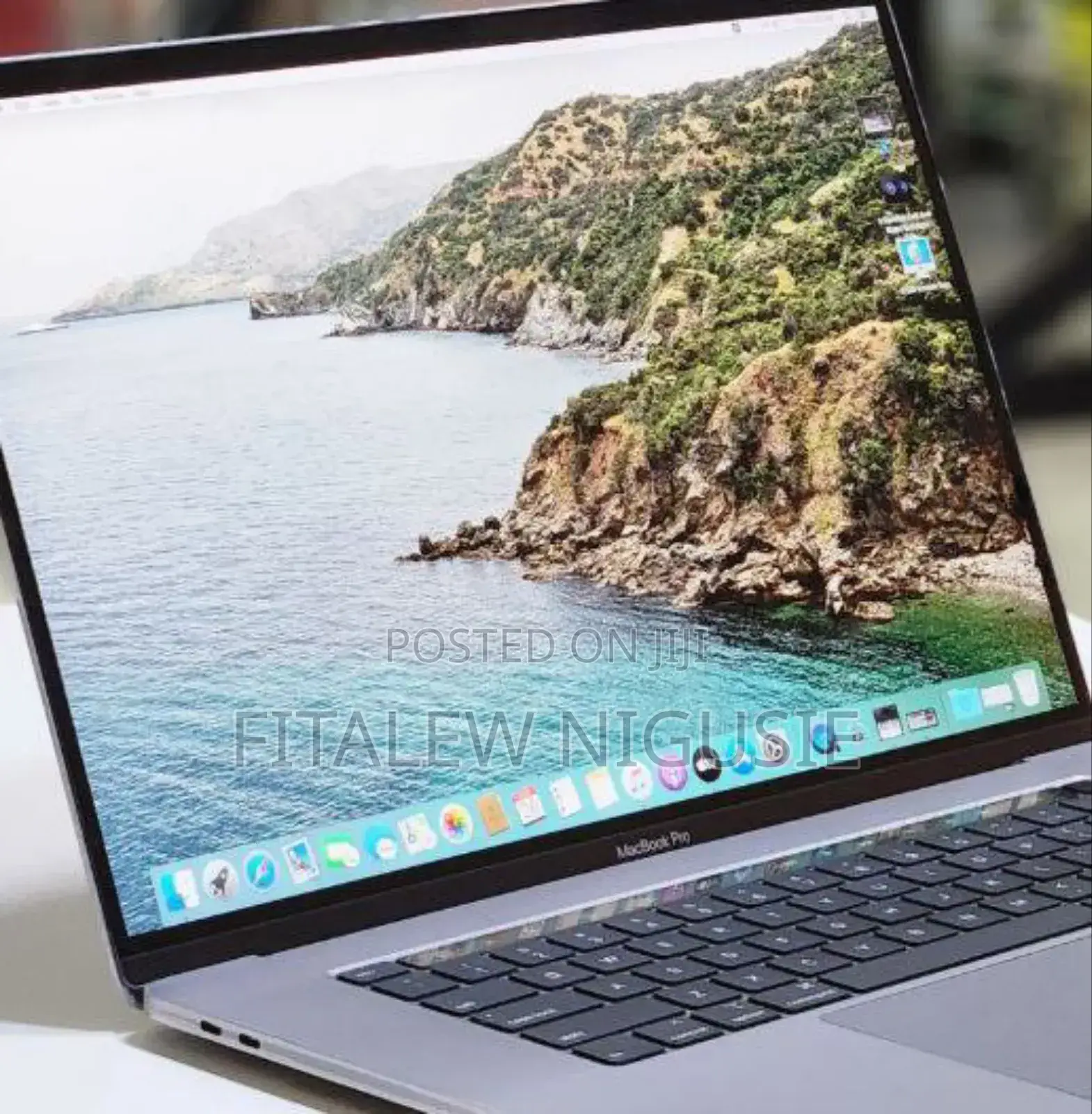 New Laptop Apple MacBook Pro 2019 32GB AMD Ryzen 7 SSD 1T