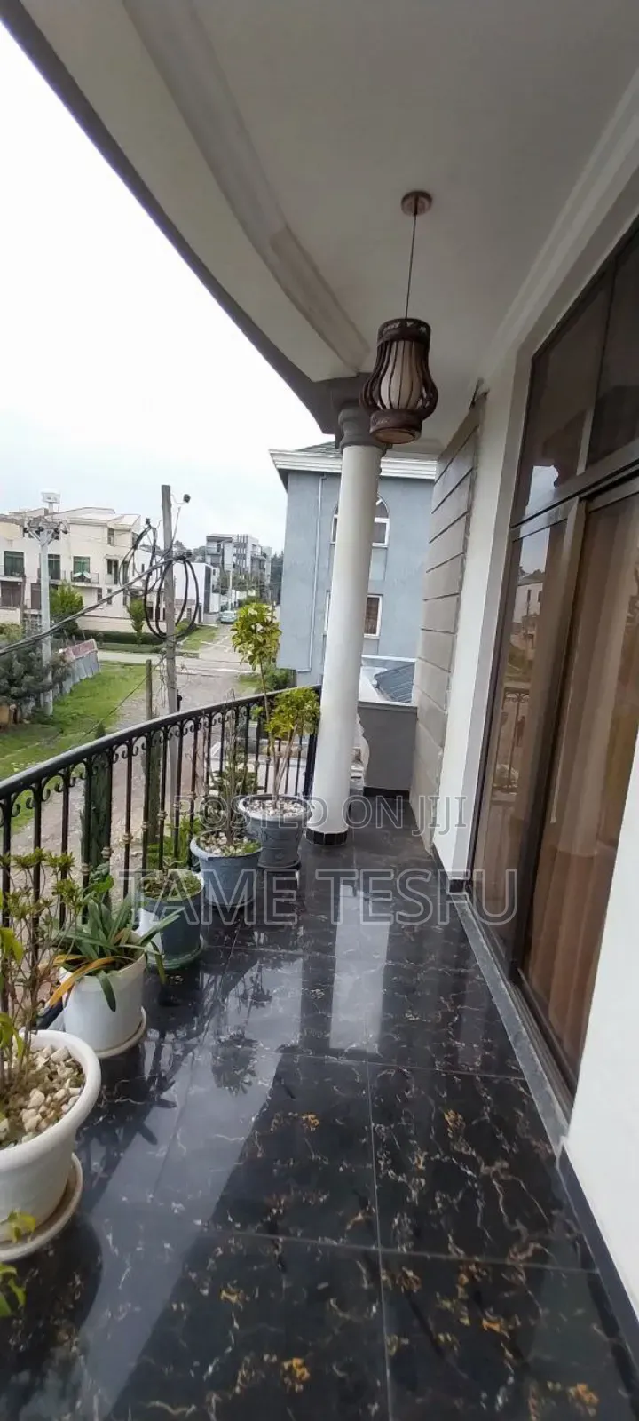 Furnished 8bdrm House in Cmc መር, Bole for sale