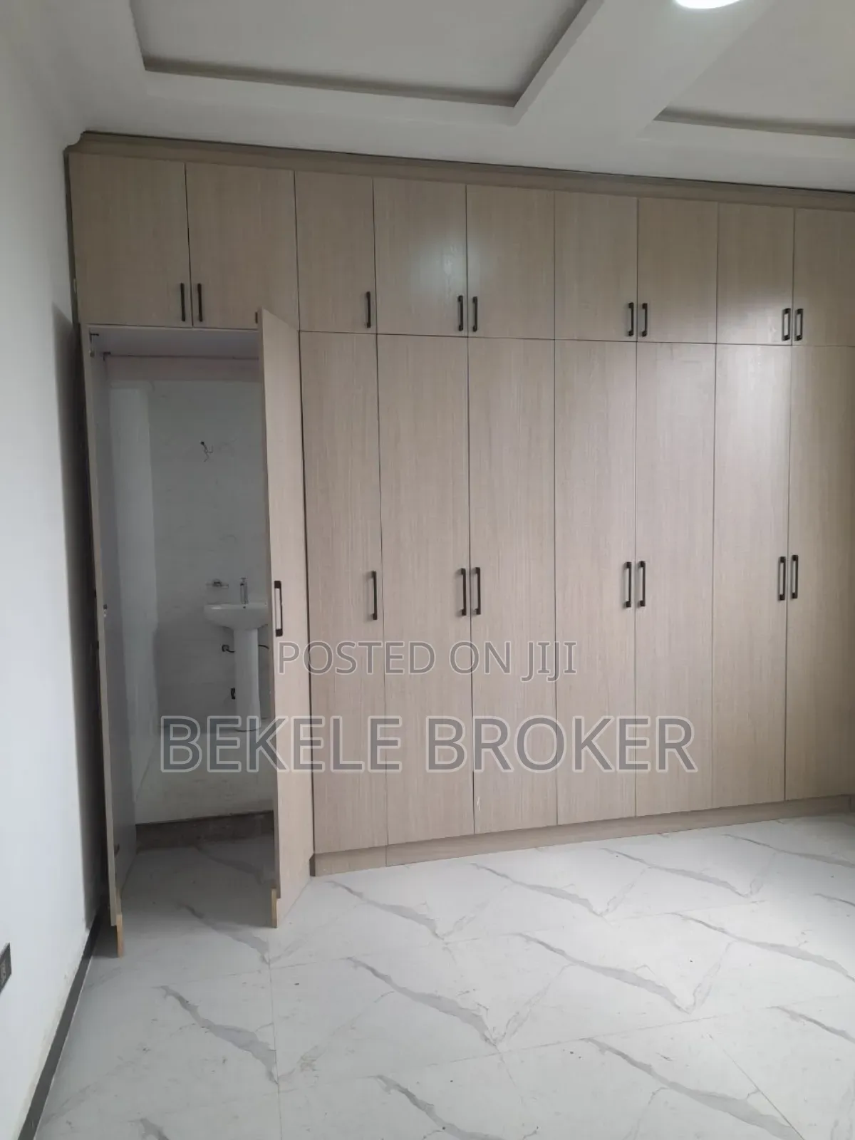 Furnished 3bdrm Apartment in አፓርትመንት, Bole for sale