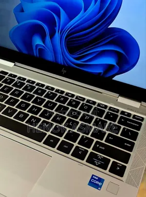 Photo - New Laptop HP EliteBook 830 G8 16GB Intel Core i5 SSD 512GB