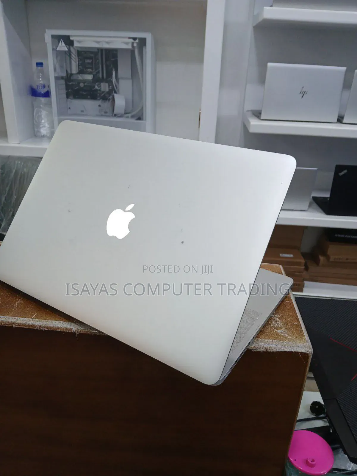 New Laptop Apple MacBook Pro 2015 16GB Intel Core I7 SSD 256GB