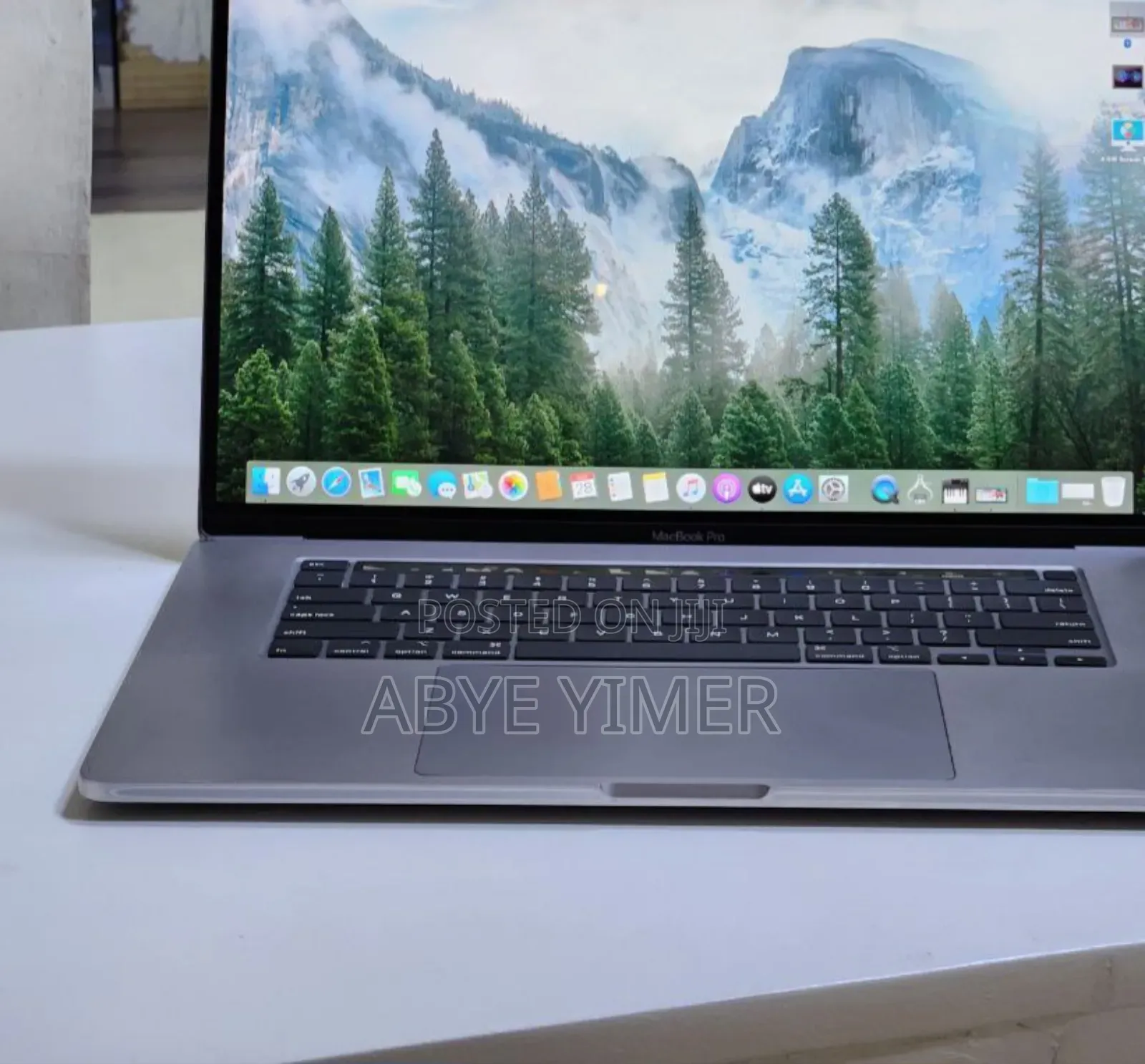 New Laptop Apple MacBook Pro 2019 32GB Intel Core I9 SSD 1T