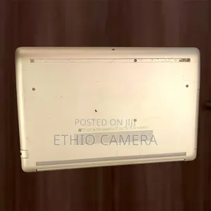 Laptop HP Pavilion 15 8GB Intel Core I5 HDD+SSD 1.5T