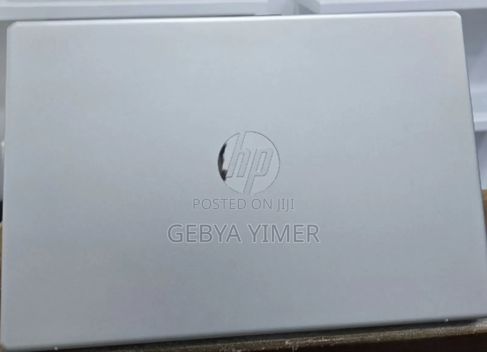 New Laptop HP 14-Ep0063 12GB Intel Core I3 SSD 512GB