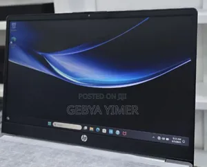 New Laptop HP 14-Ep0063 12GB Intel Core I3 SSD 512GB