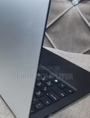 New Laptop Dell XPS 13 8GB Intel Core I5 SSD 512GB