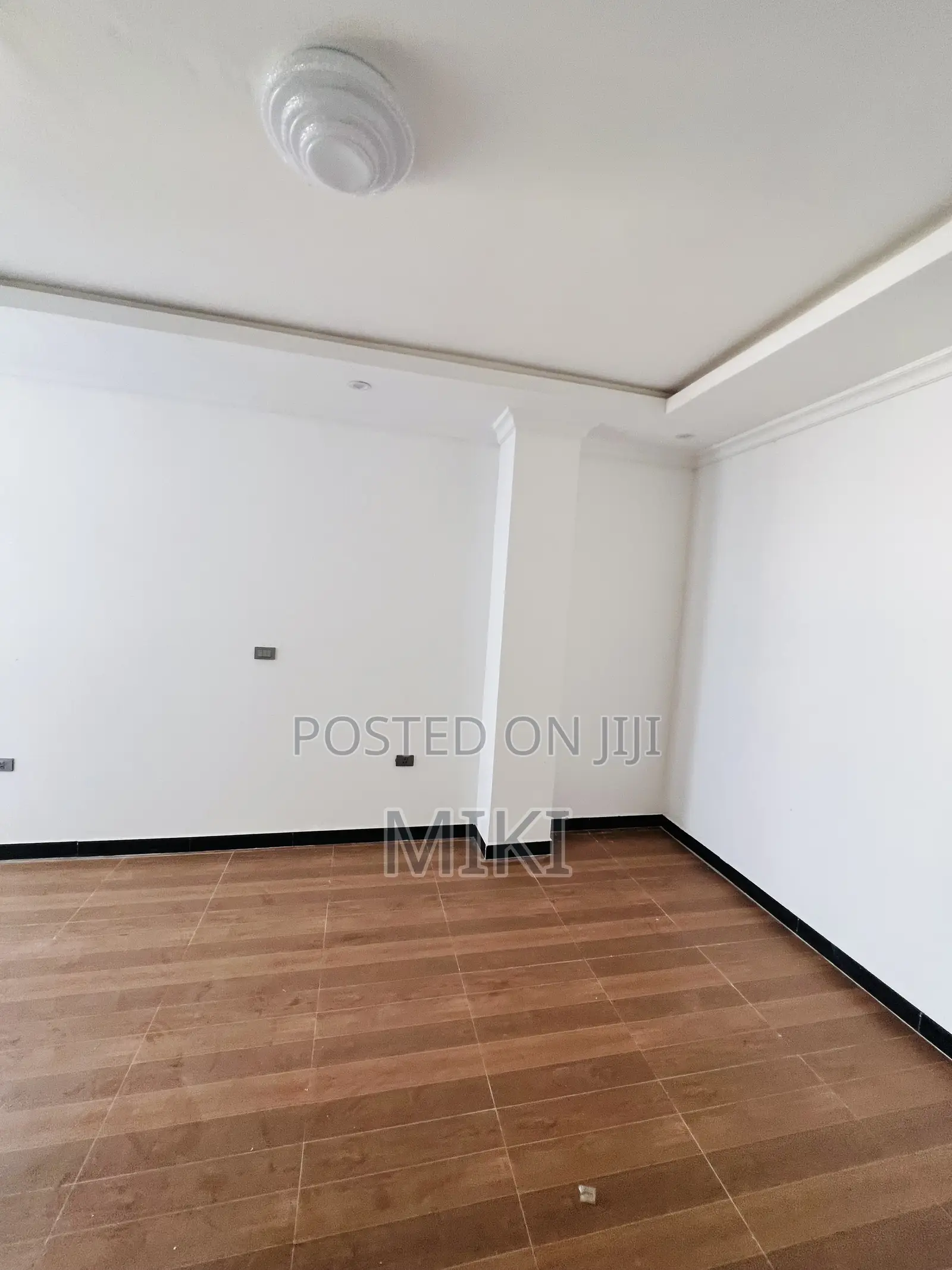 Furnished 5bdrm Apartment in Haile Garment, Nifas Silk-Lafto for sale