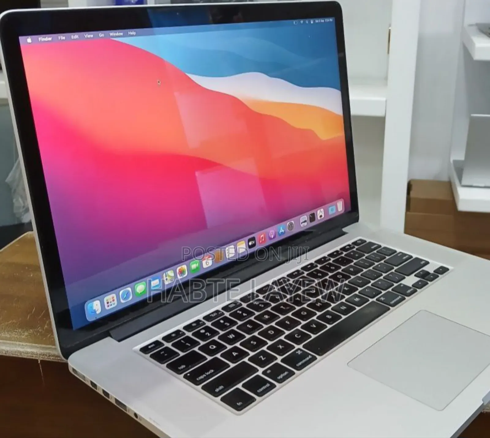 New Laptop Apple MacBook 2015 16GB Intel Core I7 SSD 256GB