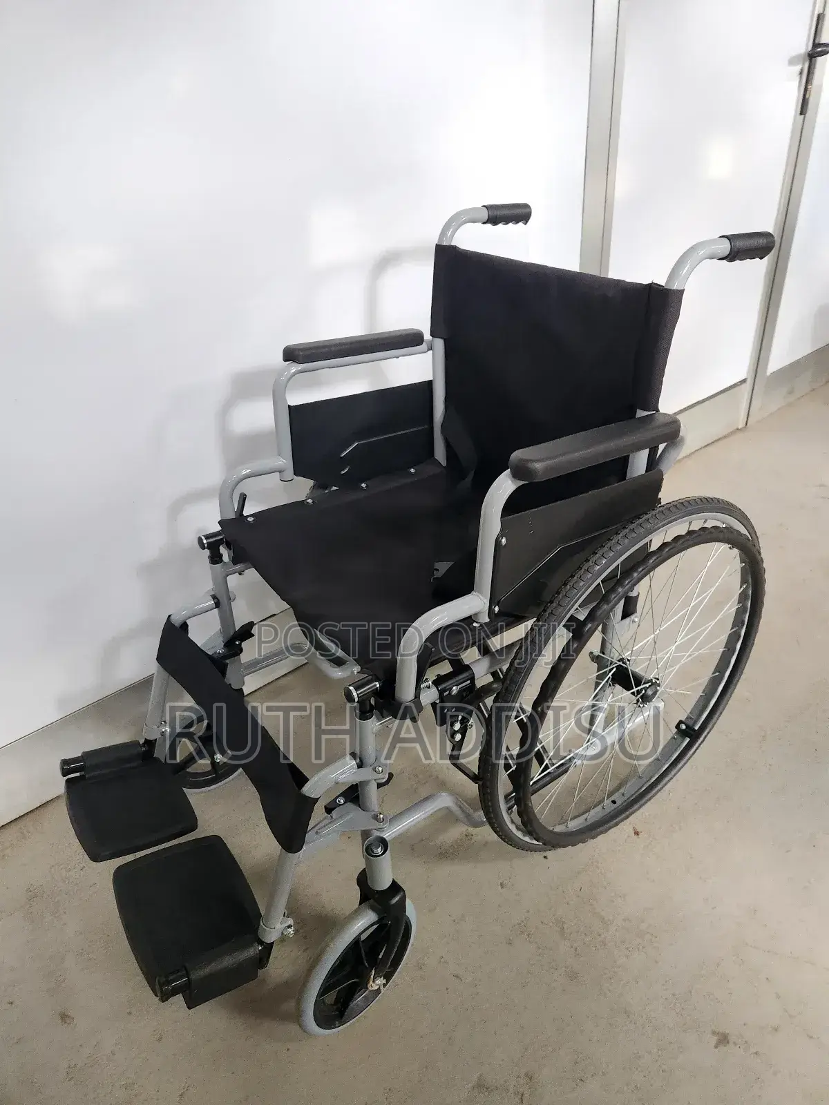 Wheelchair欸我wheelchair發生european Standard Wheelchair凳上wheelchair New