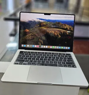 New Laptop Apple MacBook Pro 8GB Apple M3 SSD 512GB