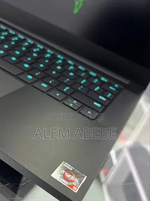 New Laptop Razer Blade 16GB AMD Ryzen 7 SSD 1T