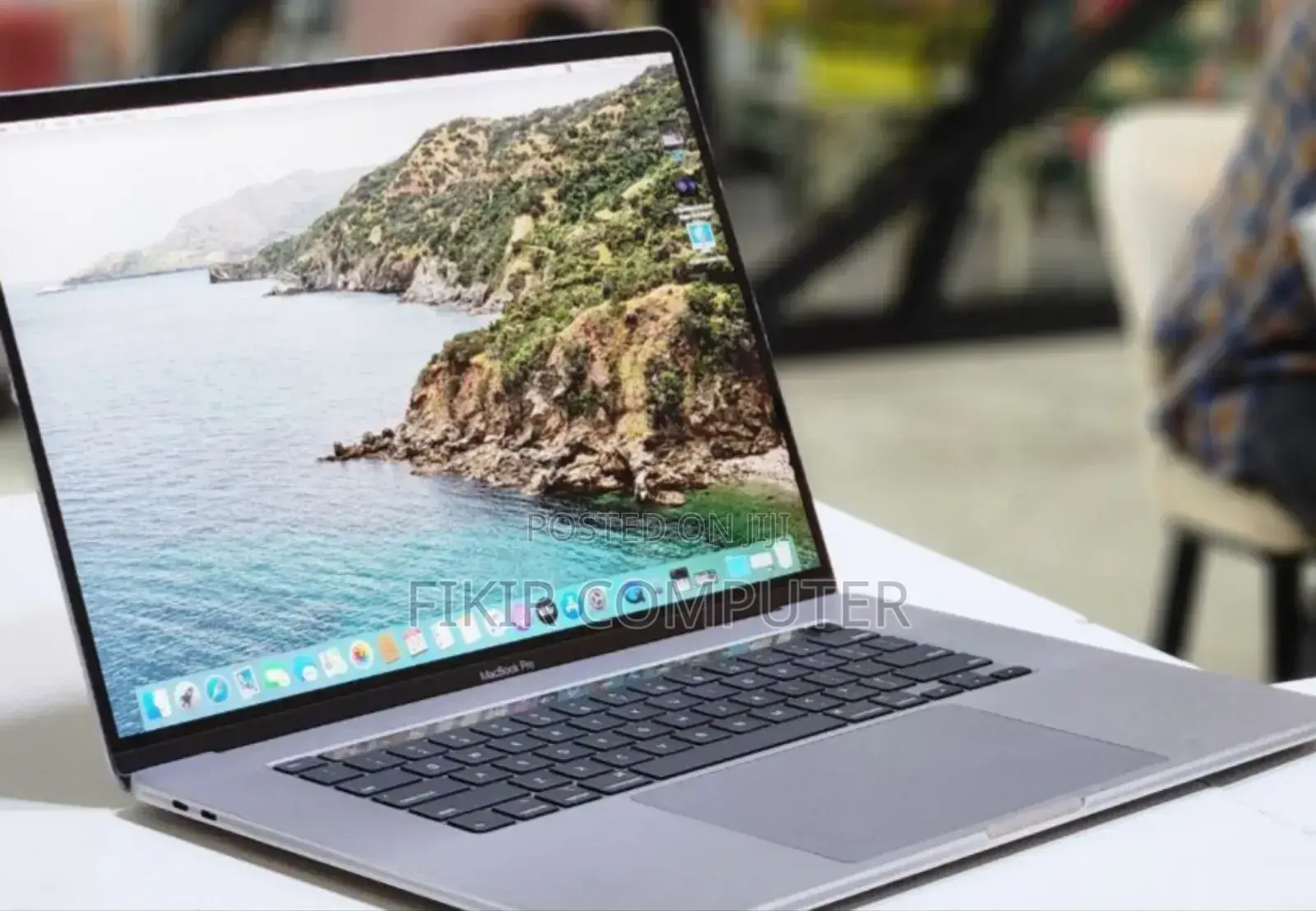 New Laptop Apple MacBook Pro 2019 32GB Intel Core I9 SSD 1T