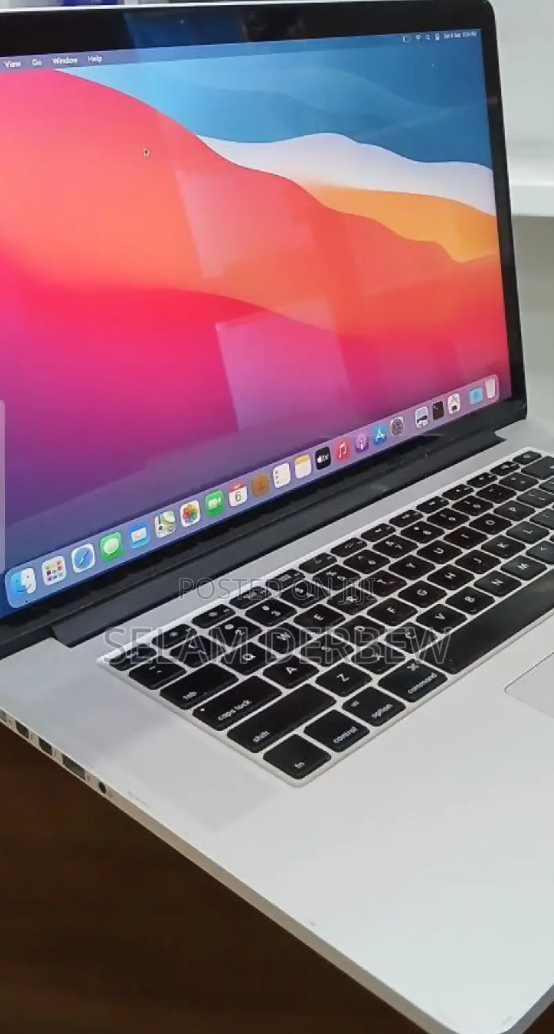New Laptop Apple MacBook Pro 2015 16GB Intel Core I7 SSD 256GB