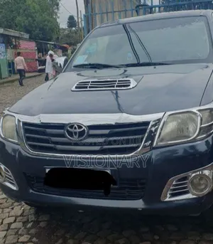 Toyota Hilux 2012 Green