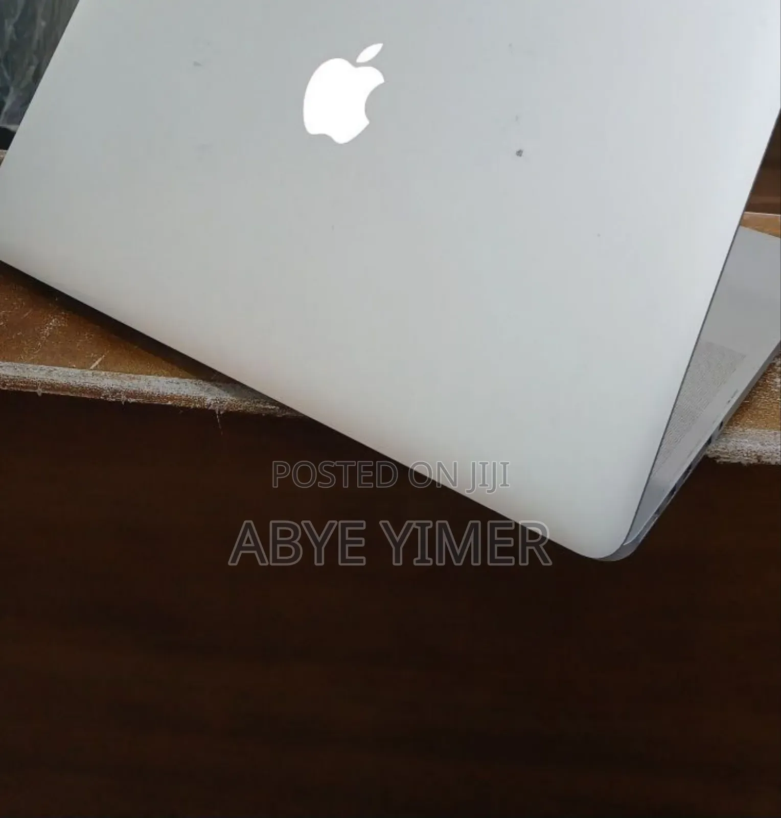 New Laptop Apple MacBook Pro 2015 16GB Intel Core I7 SSD 256GB