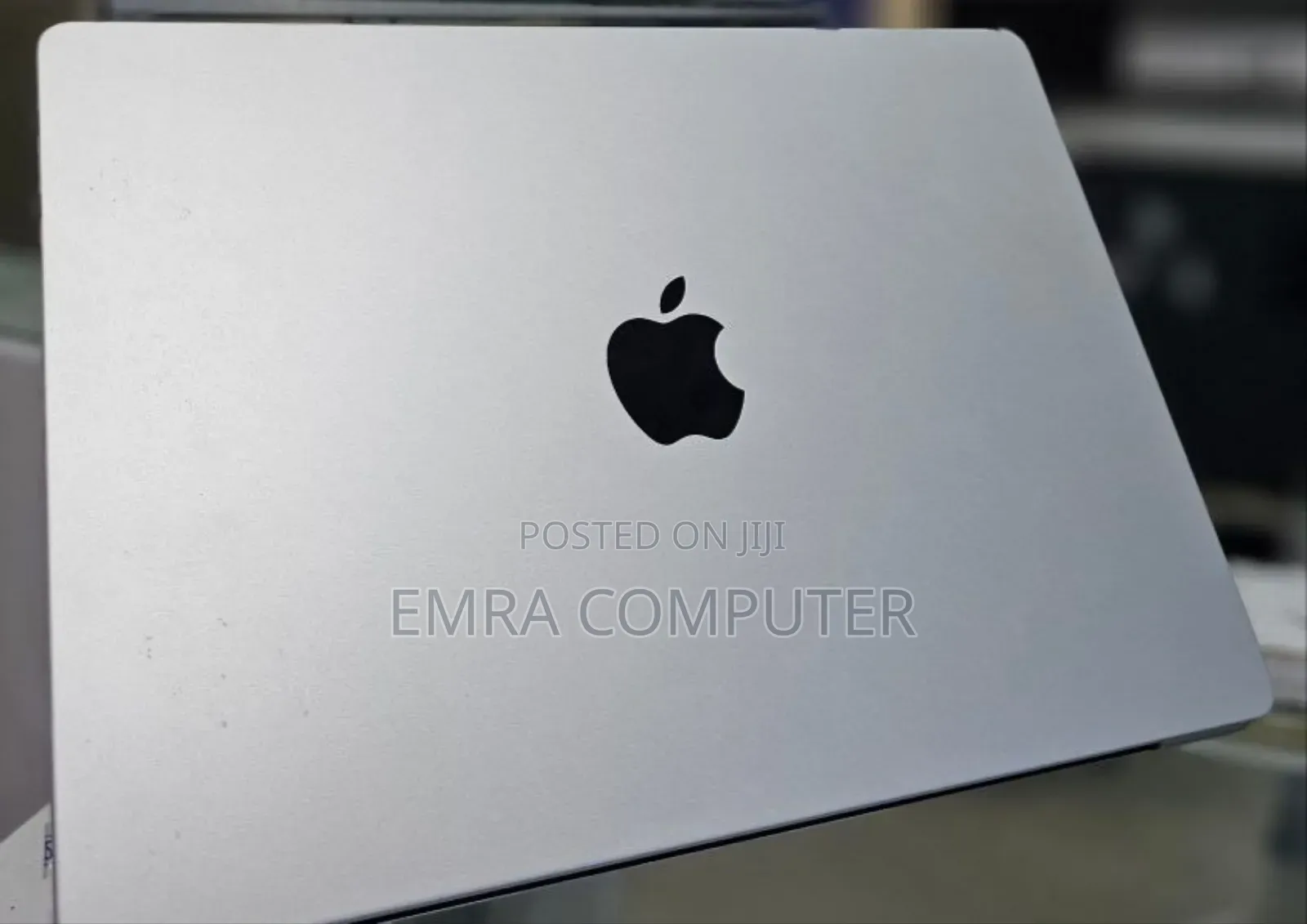 New Laptop Apple MacBook Pro 8GB Apple M3 Pro SSD 512GB