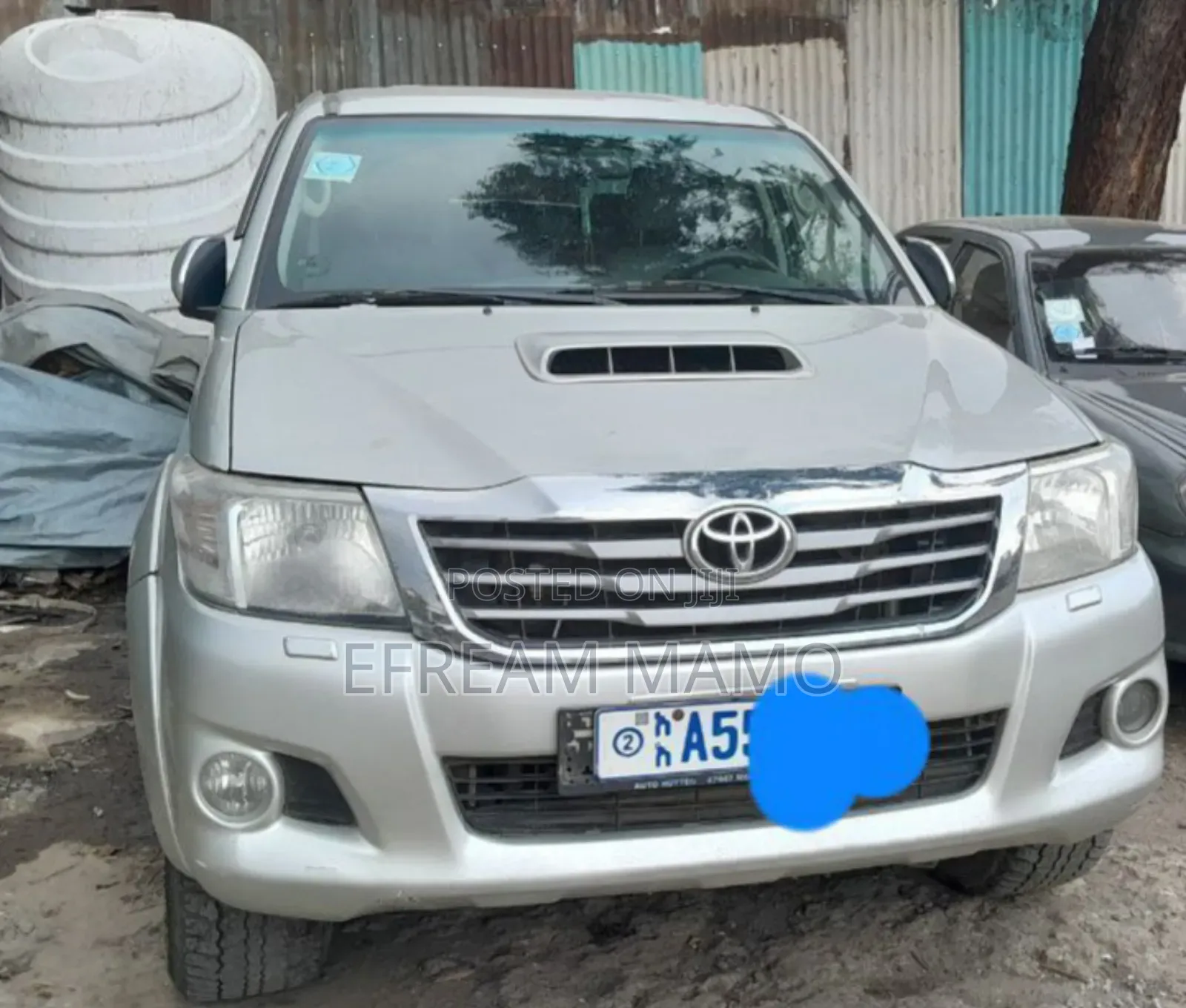 Toyota Hilux 2012 Gold
