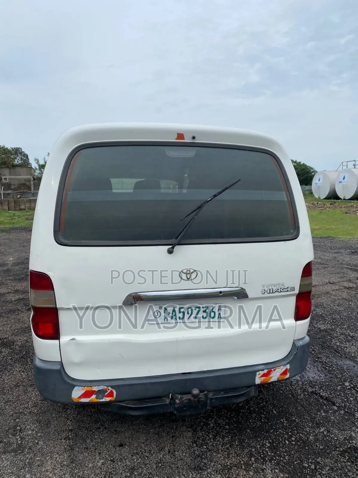 Toyota HiAce 1999 White