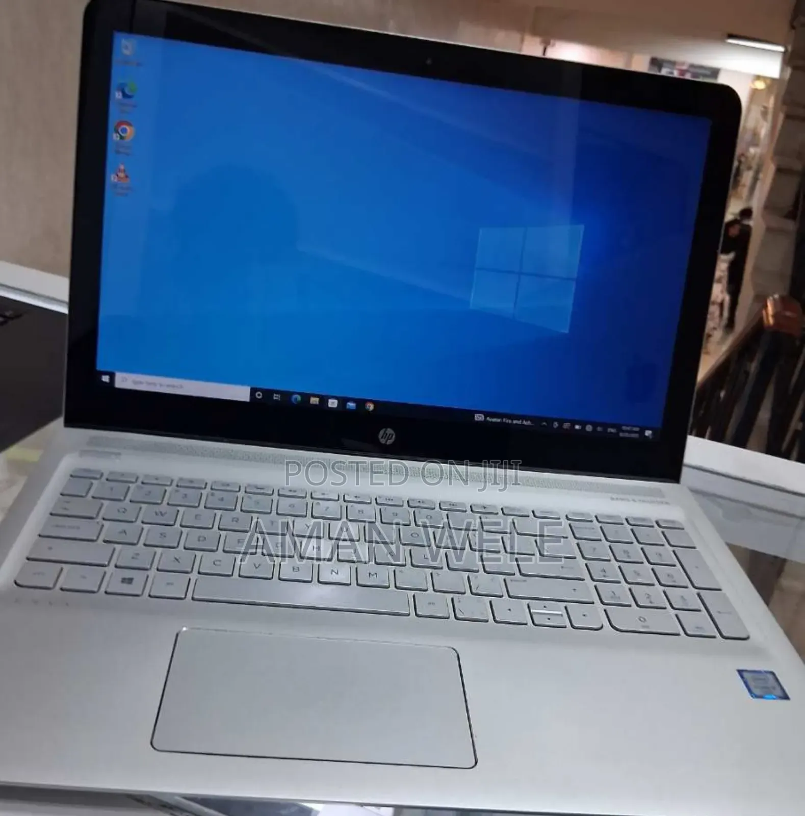 New Laptop HP Envy 17 8GB Intel Core I5 SSD 1T