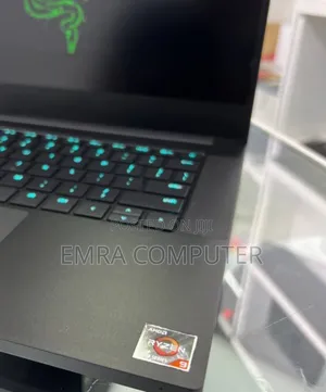 New Laptop Razer Blade 16GB AMD Ryzen 9 SSD 1T