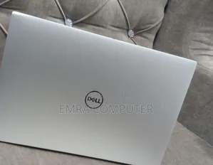 New Laptop Dell XPS 13 9370 8GB Intel Core I5 SSD 512GB