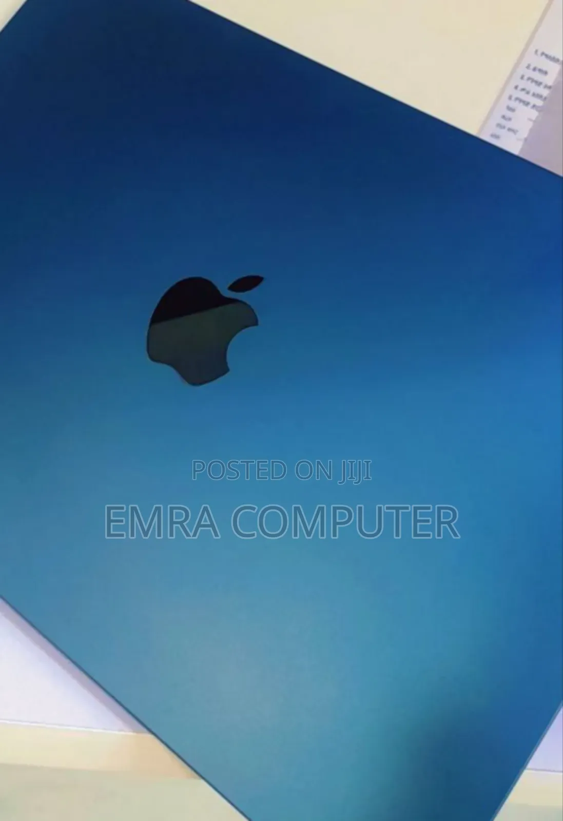 New Laptop Apple MacBook Air 2022 M2 8GB Apple M2 SSD 256GB