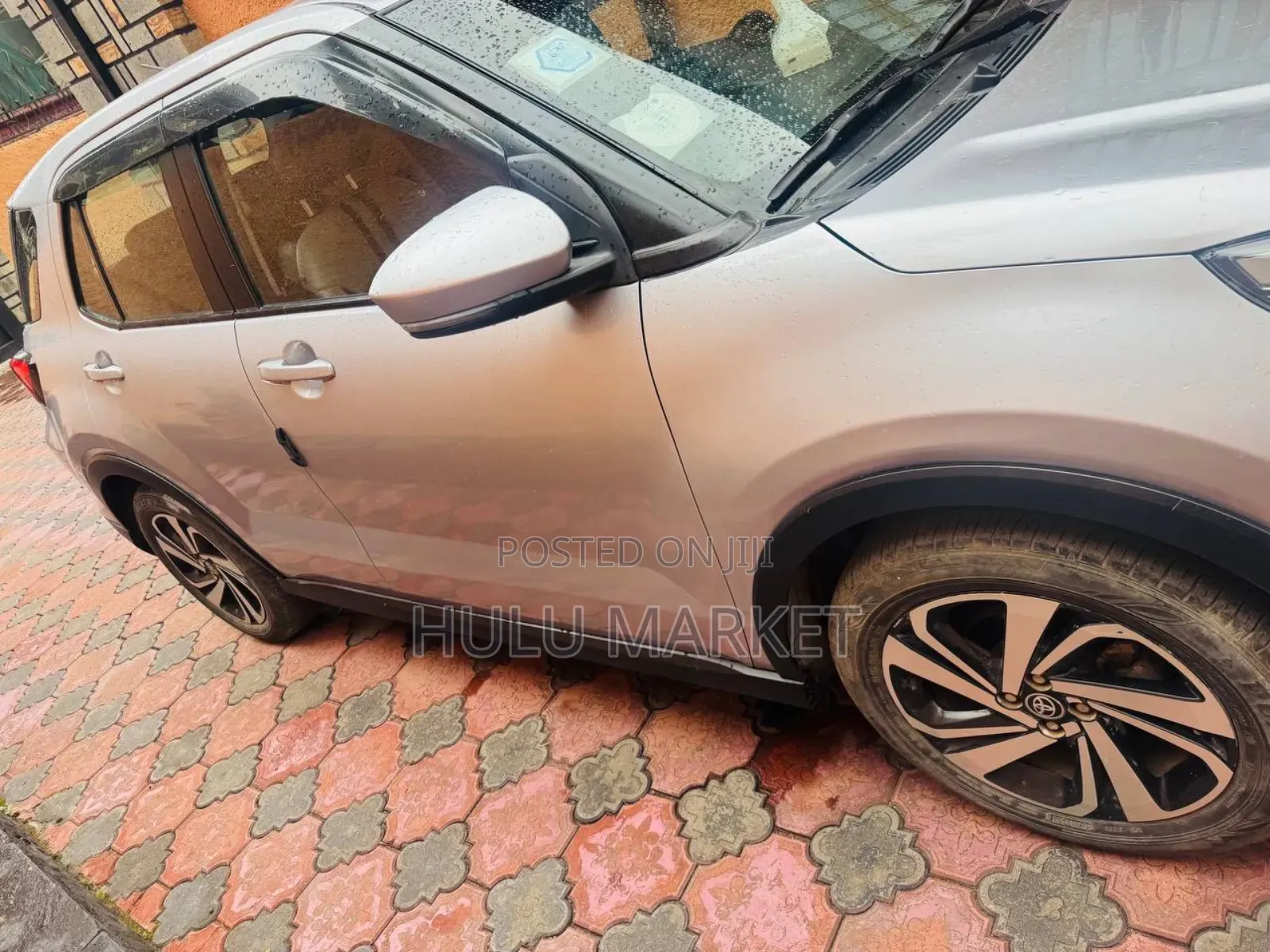 Toyota Raize 2023 Silver