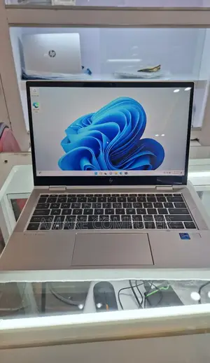 New Laptop HP EliteBook 830 G8 32GB Intel Core I7 SSD 512GB