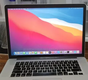 New Laptop Apple MacBook Pro 2015 16GB Intel Core I7 SSD 256GB