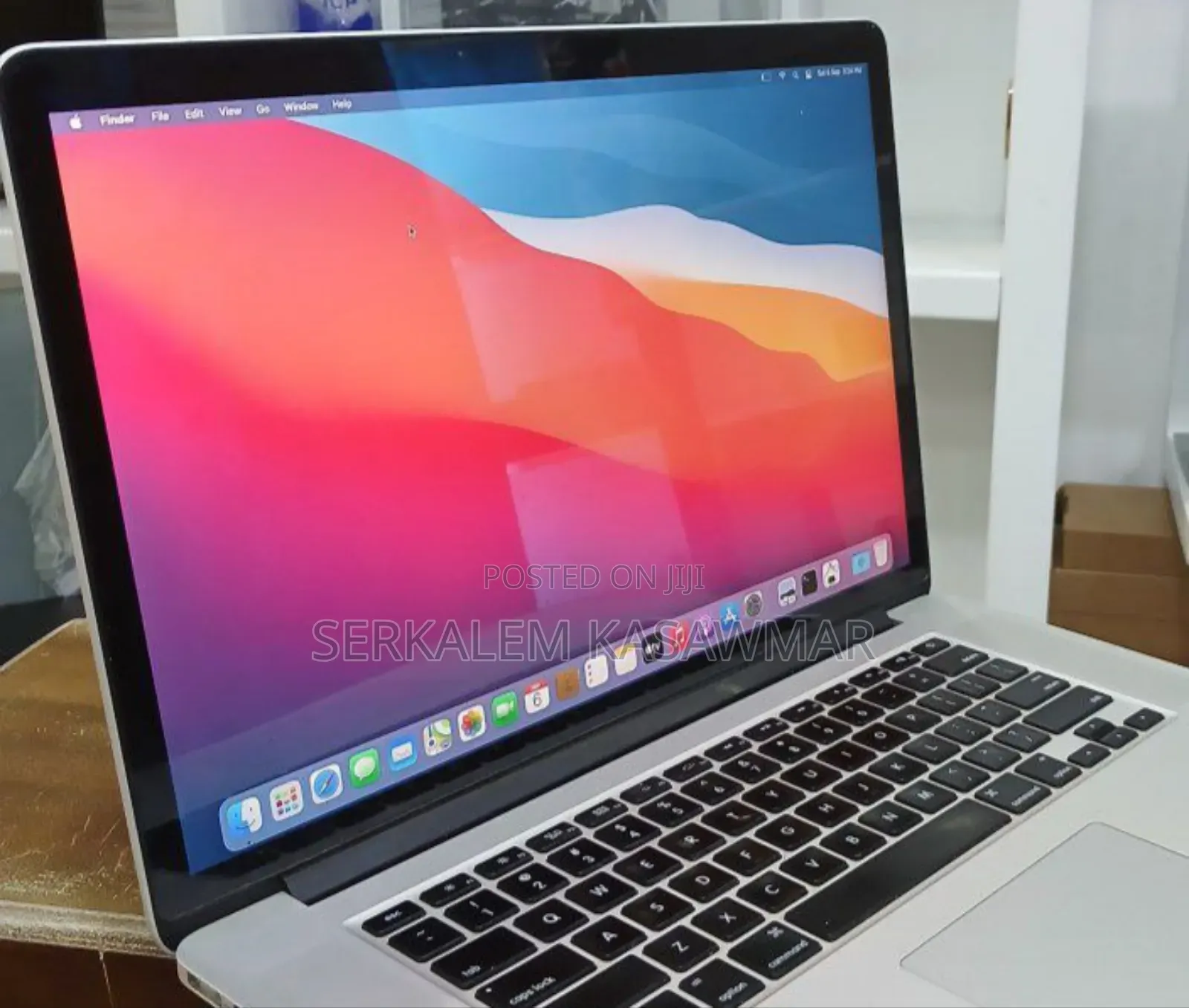New Laptop Apple MacBook Pro 2015 16GB Intel Core I7 SSD 256GB