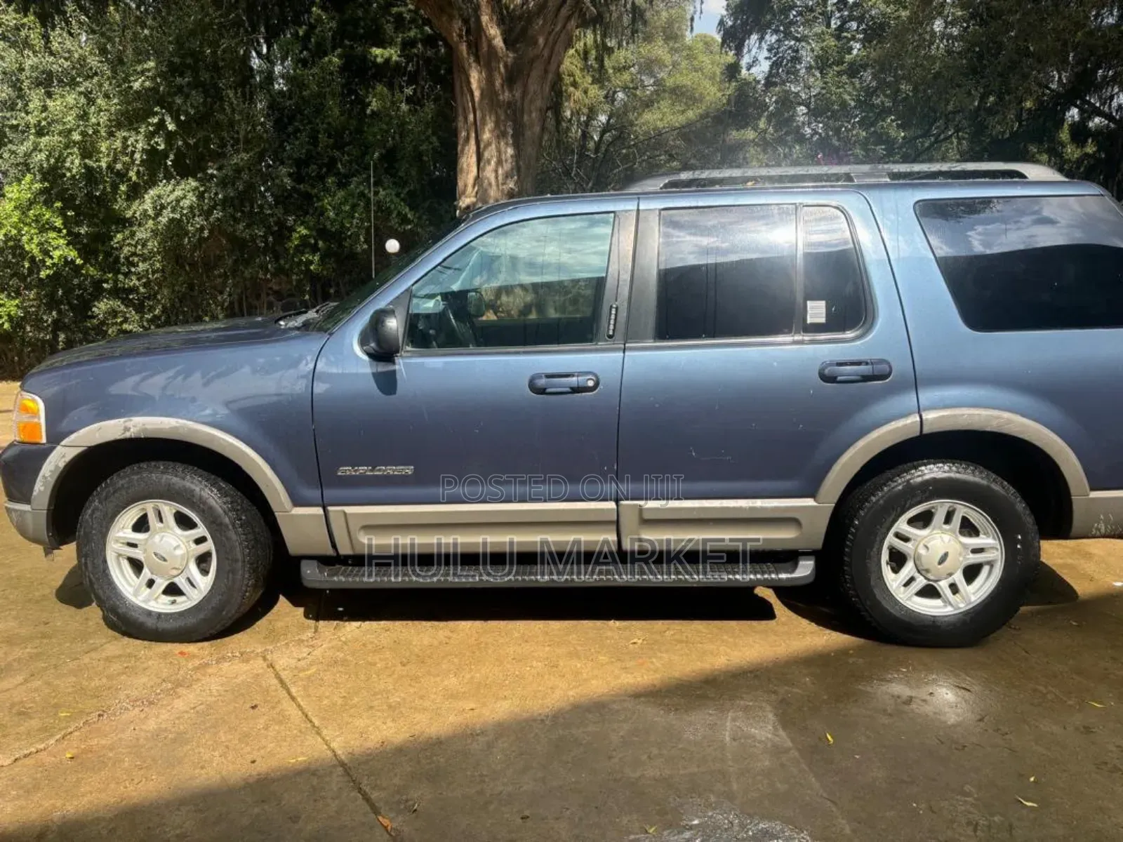 Ford Explorer 2004 Blue