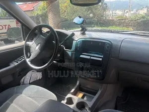 Ford Explorer 2004 Blue