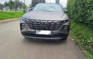 Photo - Hyundai Tucson 2022 Gray