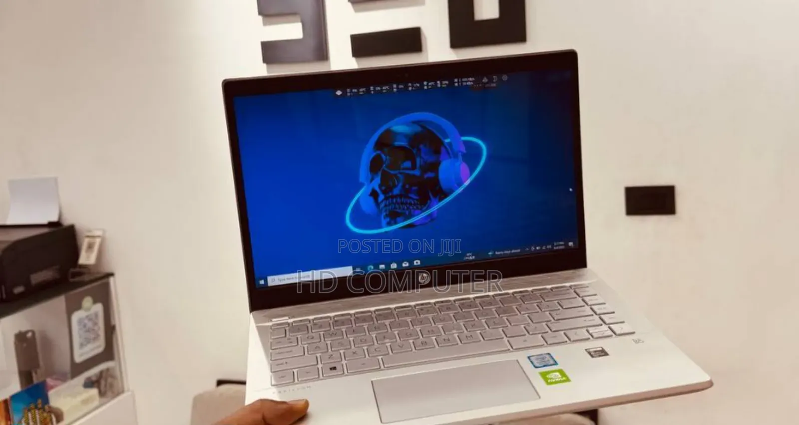 New Laptop HP Pavilion 15 8GB Intel Core I5 SSD 256GB