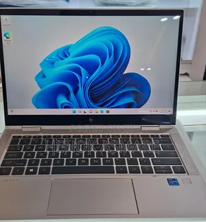 New Laptop HP EliteBook 830 G8 8GB Intel Core I7 SSD 512GB