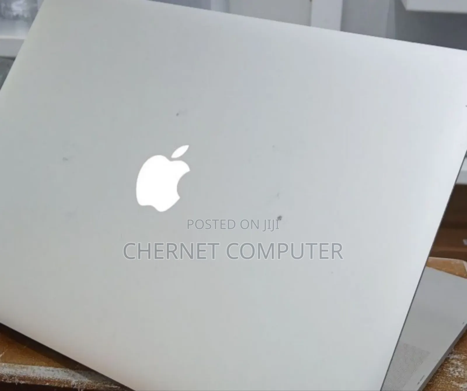 New Laptop Apple MacBook Pro 2015 16GB Intel Core I7 SSD 256GB