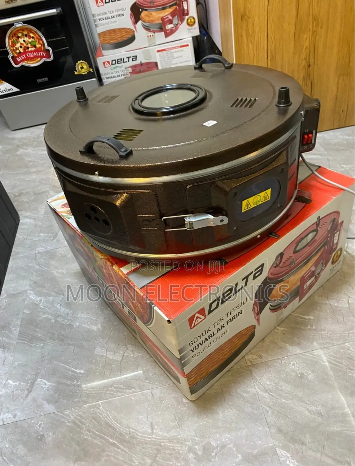 Delta Round Oven – Compact Efficient
