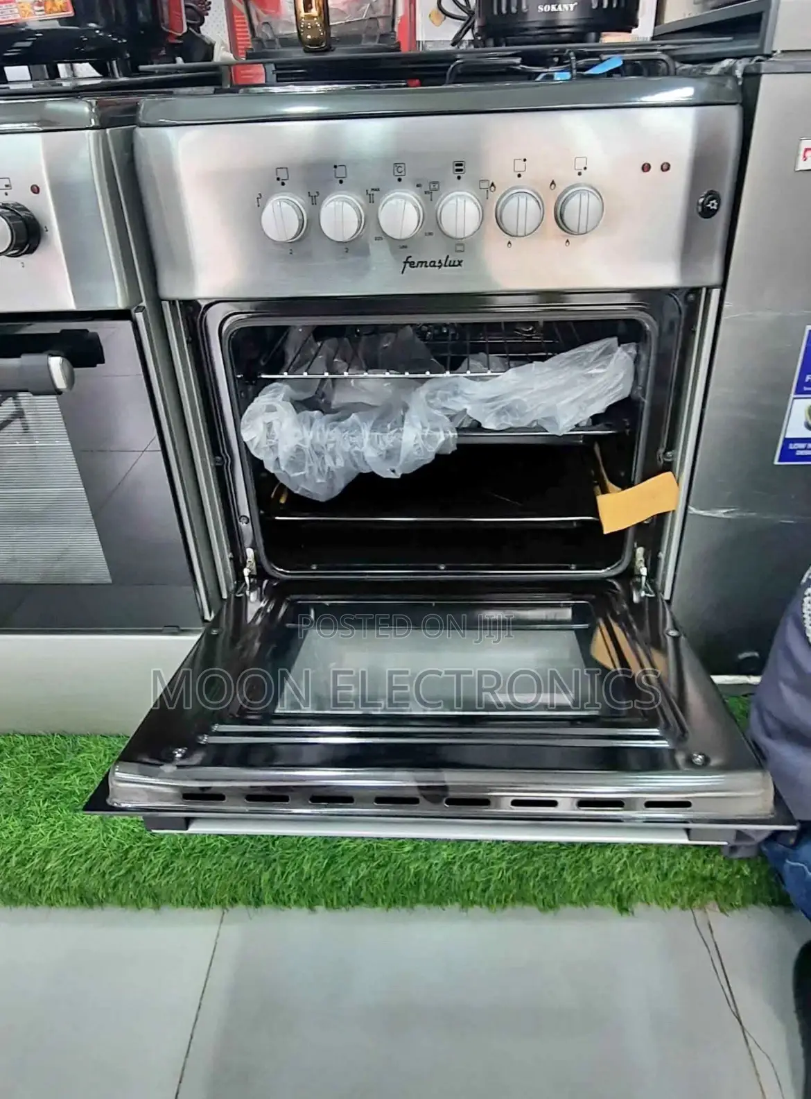 Femaslux 60×60 Freestanding Oven – Spacious Powerful