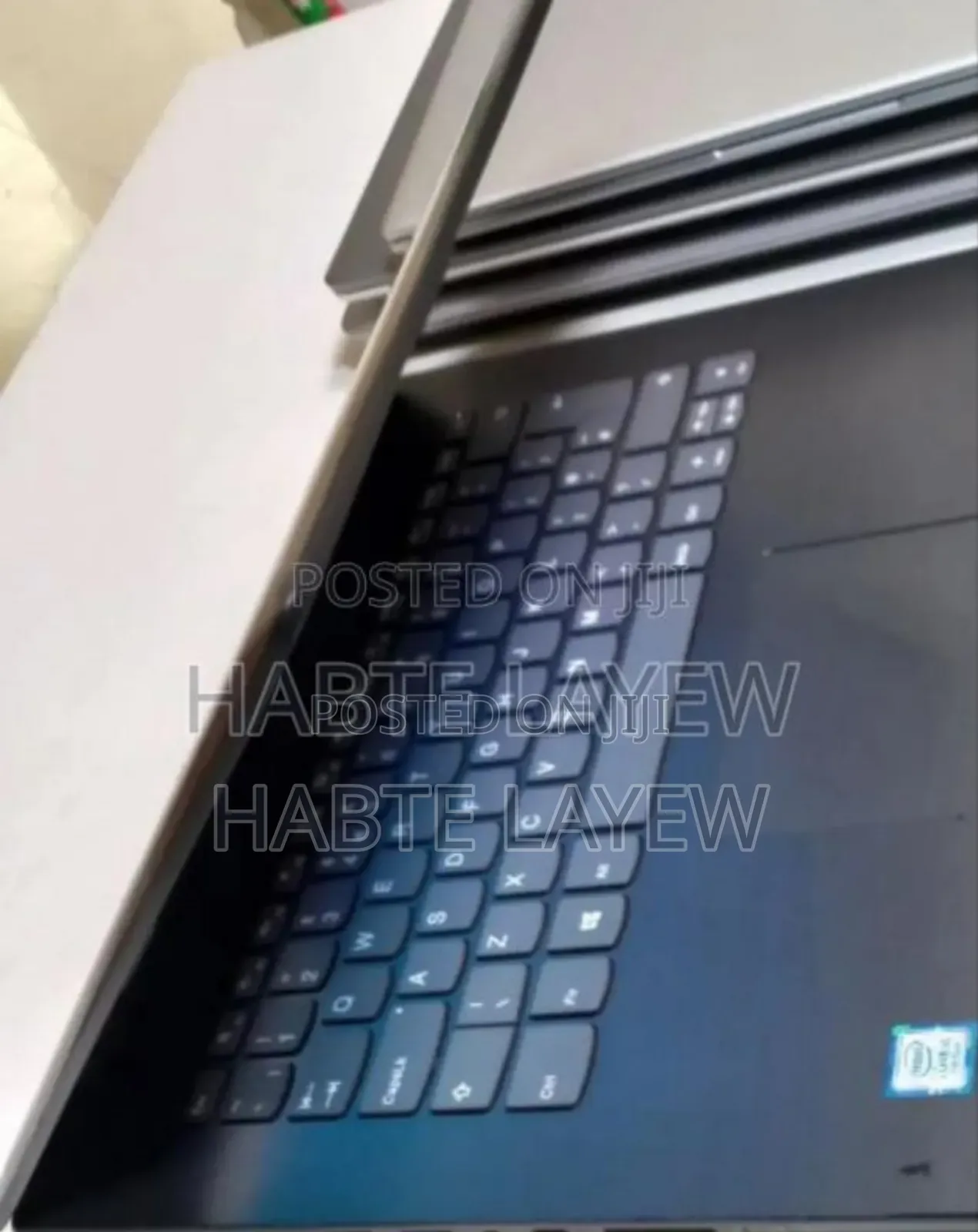 New Laptop Lenovo IdeaPad 320 4GB Intel Core i7 SSD 1T