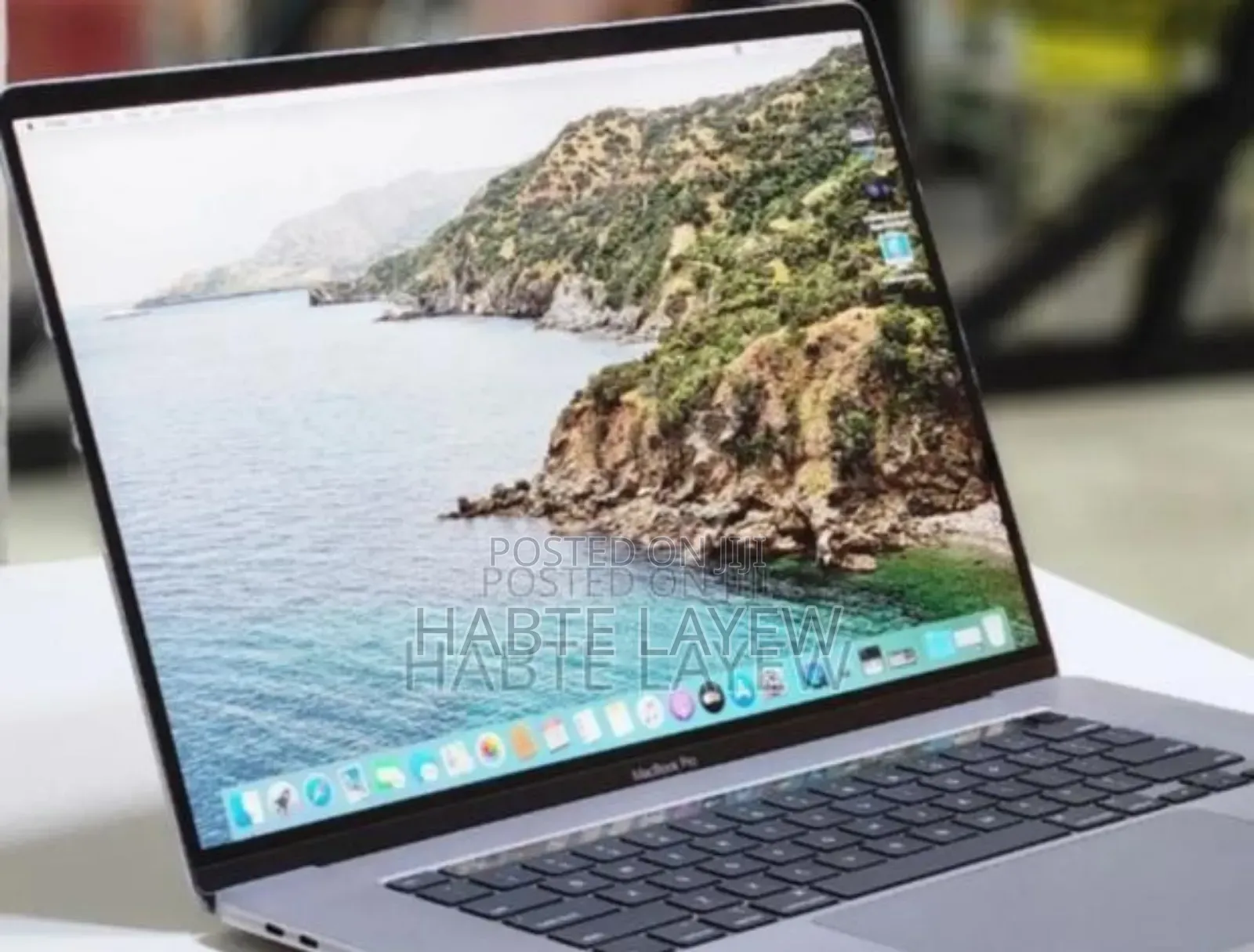 New Laptop Apple MacBook Pro 2019 32GB Intel Core i9 SSD 1T