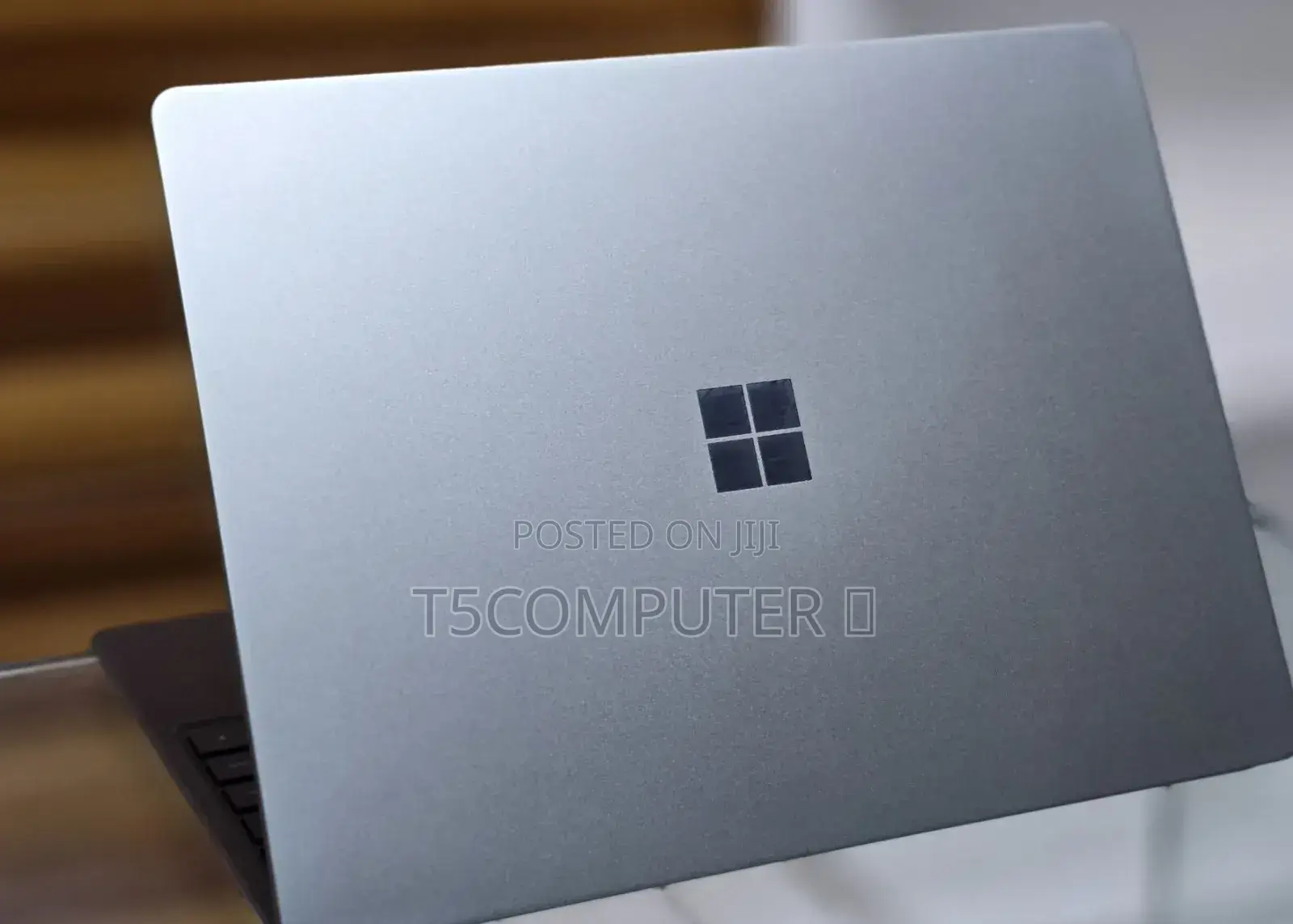 New Laptop Microsoft Surface Laptop 8GB Intel Core I5 SSD 256GB