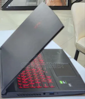 New Laptop MSI GF63 12GB Intel Core I5 SSD 512GB