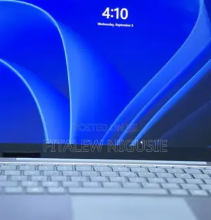 New Laptop Microsoft Surface 8GB Intel Core I5 SSD 256GB