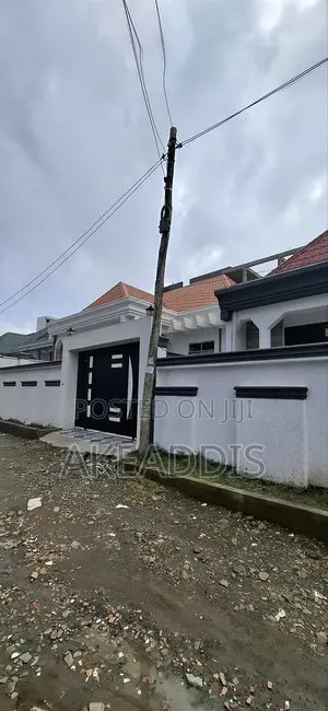 Furnished 4bdrm Villa in ቦሌ አያት, Bole for sale